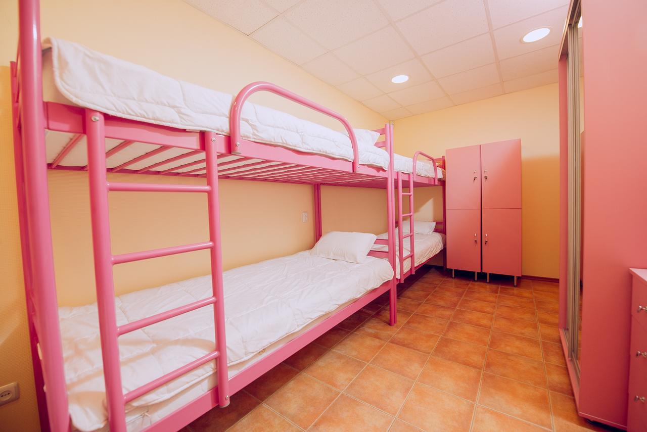 Tenistiy Hostel Odessa Exterior photo